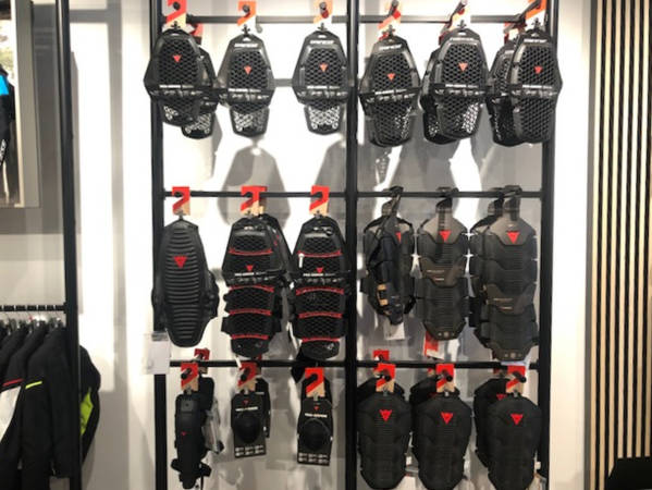 Dainese Valencia - Espalderas y protecciones